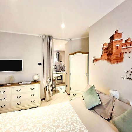Apartmán A Due Passi Dal Castello Ferrara Exteriér fotografie