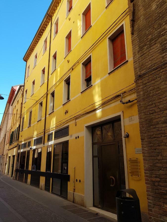 Apartmán A Due Passi Dal Castello Ferrara Exteriér fotografie